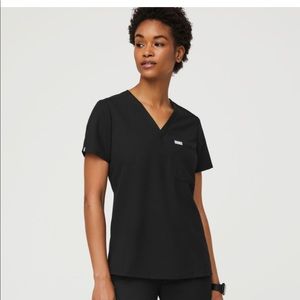 Figs Scrub Top